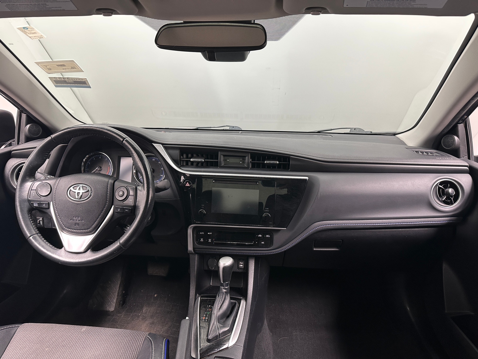 Thumbnail: 2019 Toyota Corolla - 3