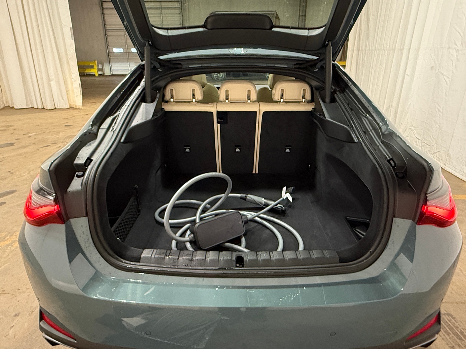 Thumbnail: 2025 BMW i4 - 6