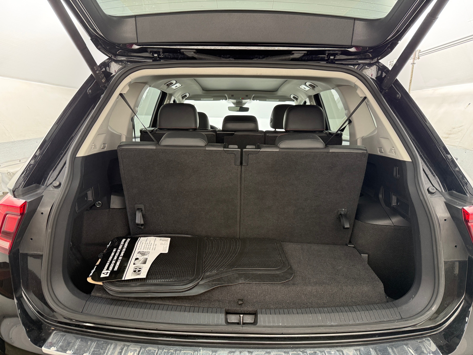 Thumbnail: 2024 Volkswagen Tiguan - 6