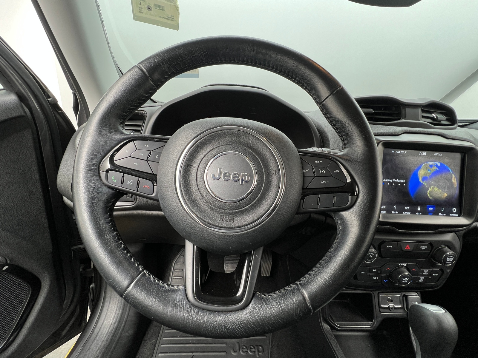 Thumbnail: 2018 Jeep Renegade - 5