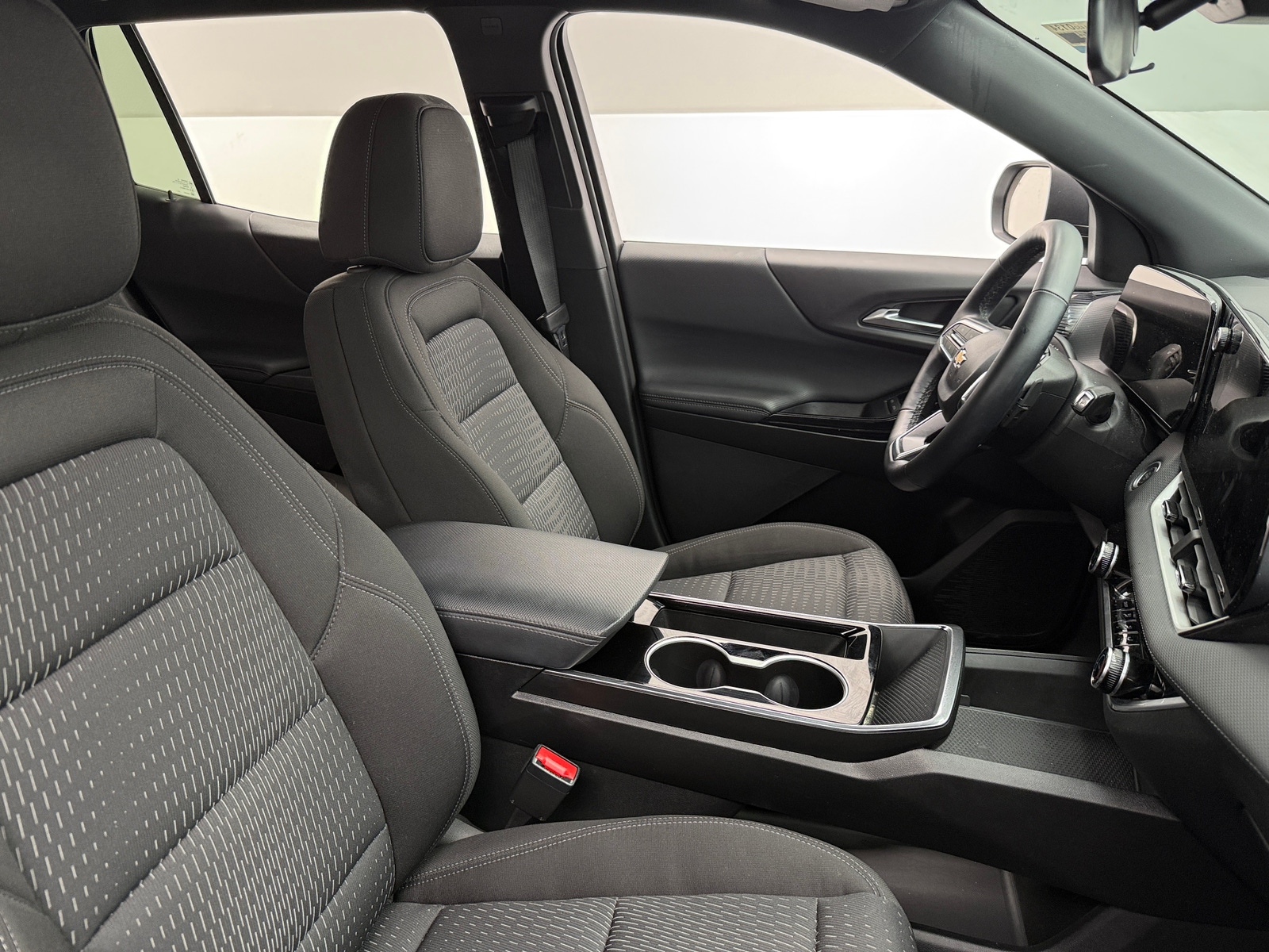 Thumbnail: 2025 Chevrolet Equinox - 2