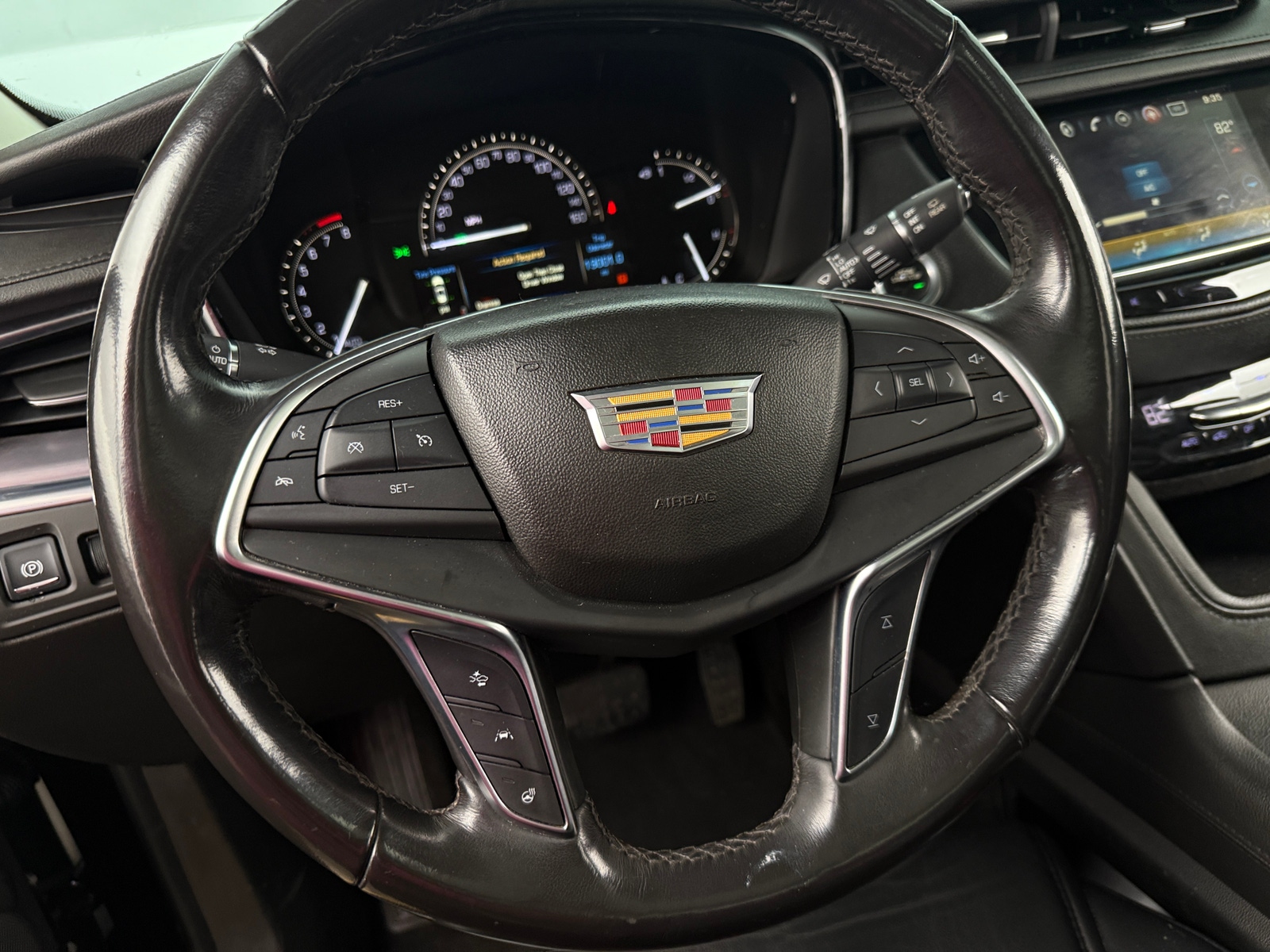 Thumbnail: 2018 Cadillac XT5 - 4