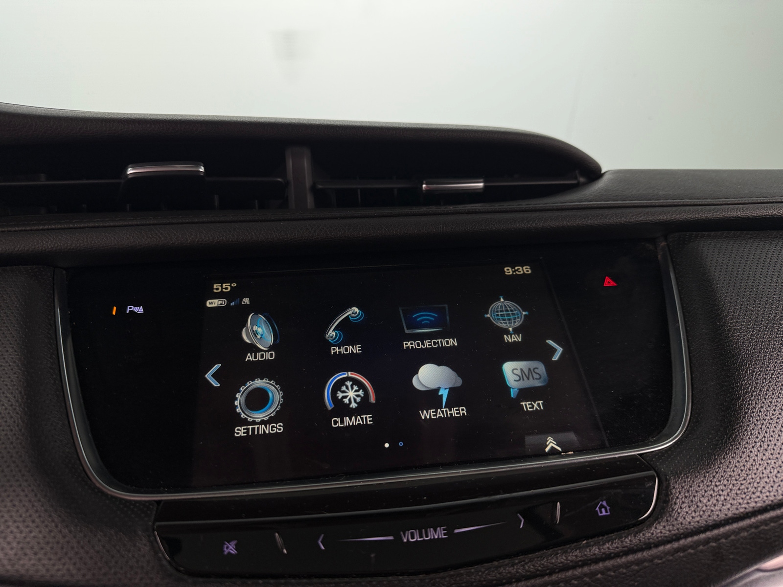 Thumbnail: 2018 Cadillac XT5 - 3