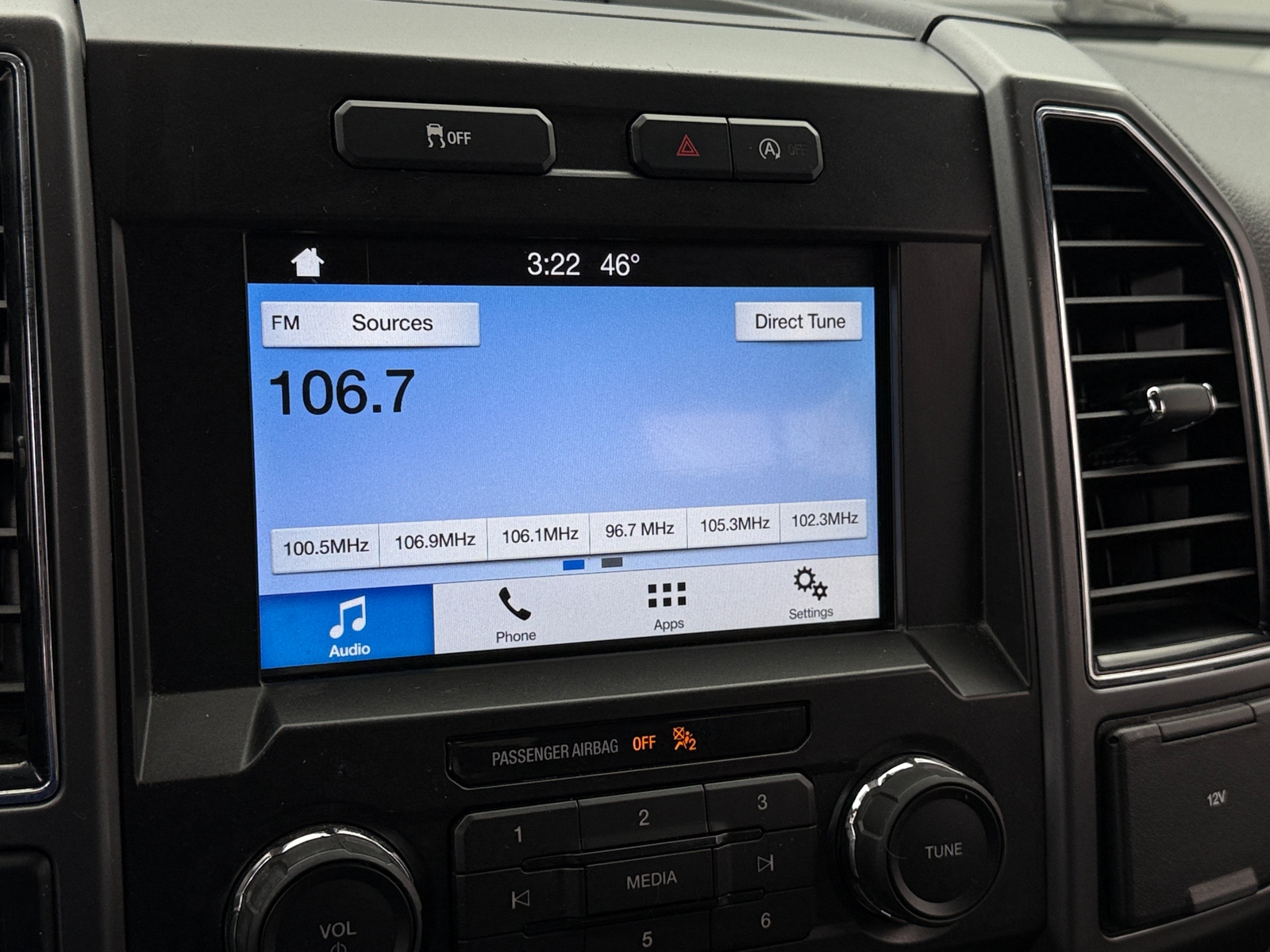 Thumbnail: 2019 Ford Econoline - 4