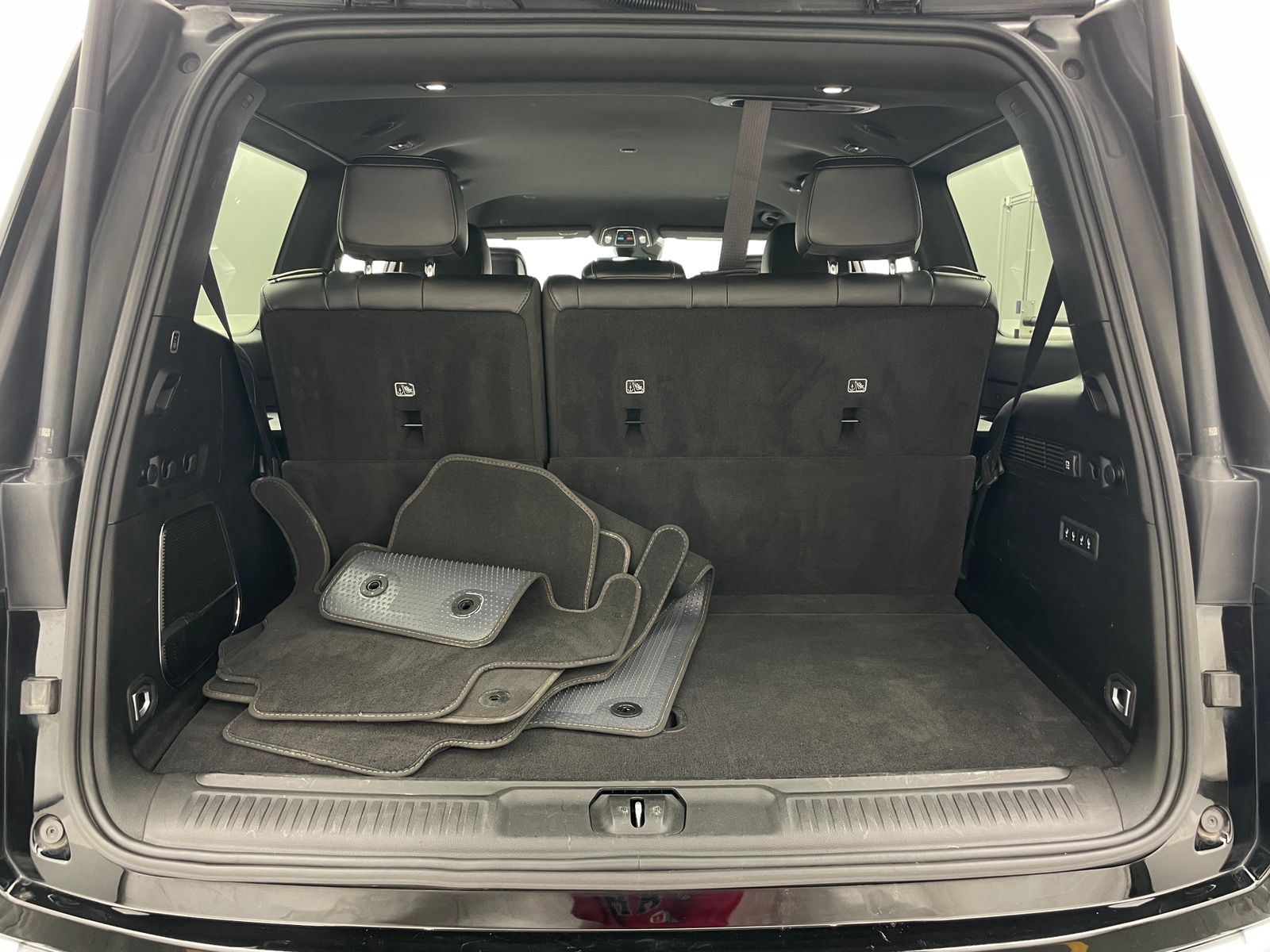 Thumbnail: 2024 Jeep Wagoneer - 6