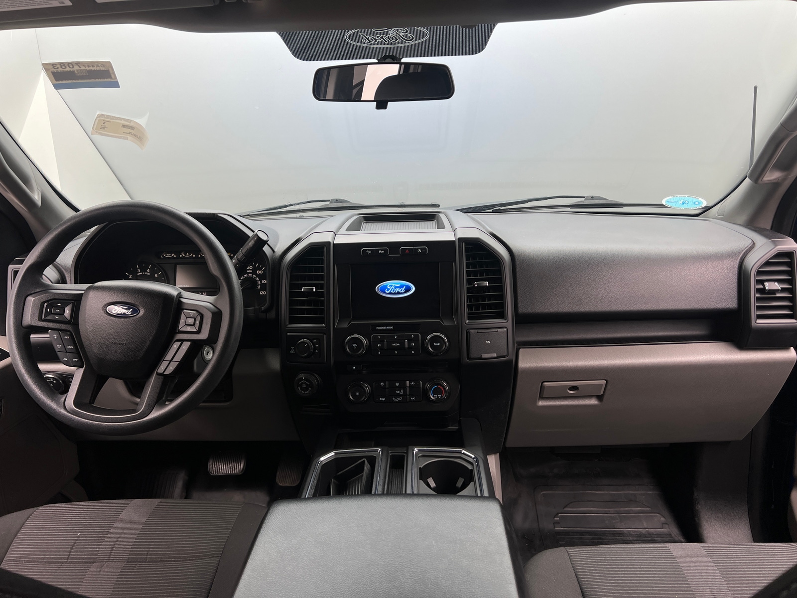 Thumbnail: 2018 Ford Econoline - 3