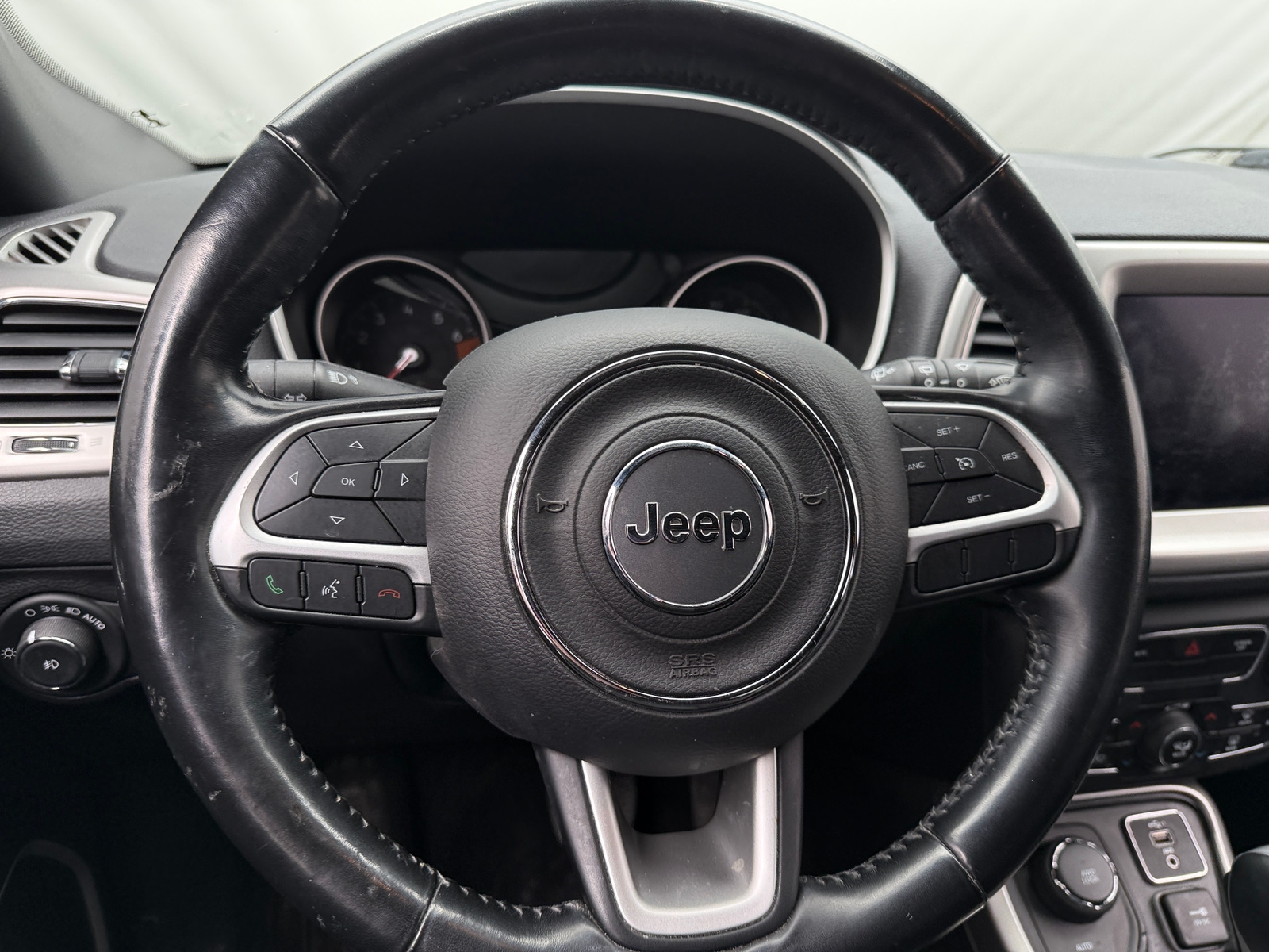 Thumbnail: 2020 Jeep Compass - 4