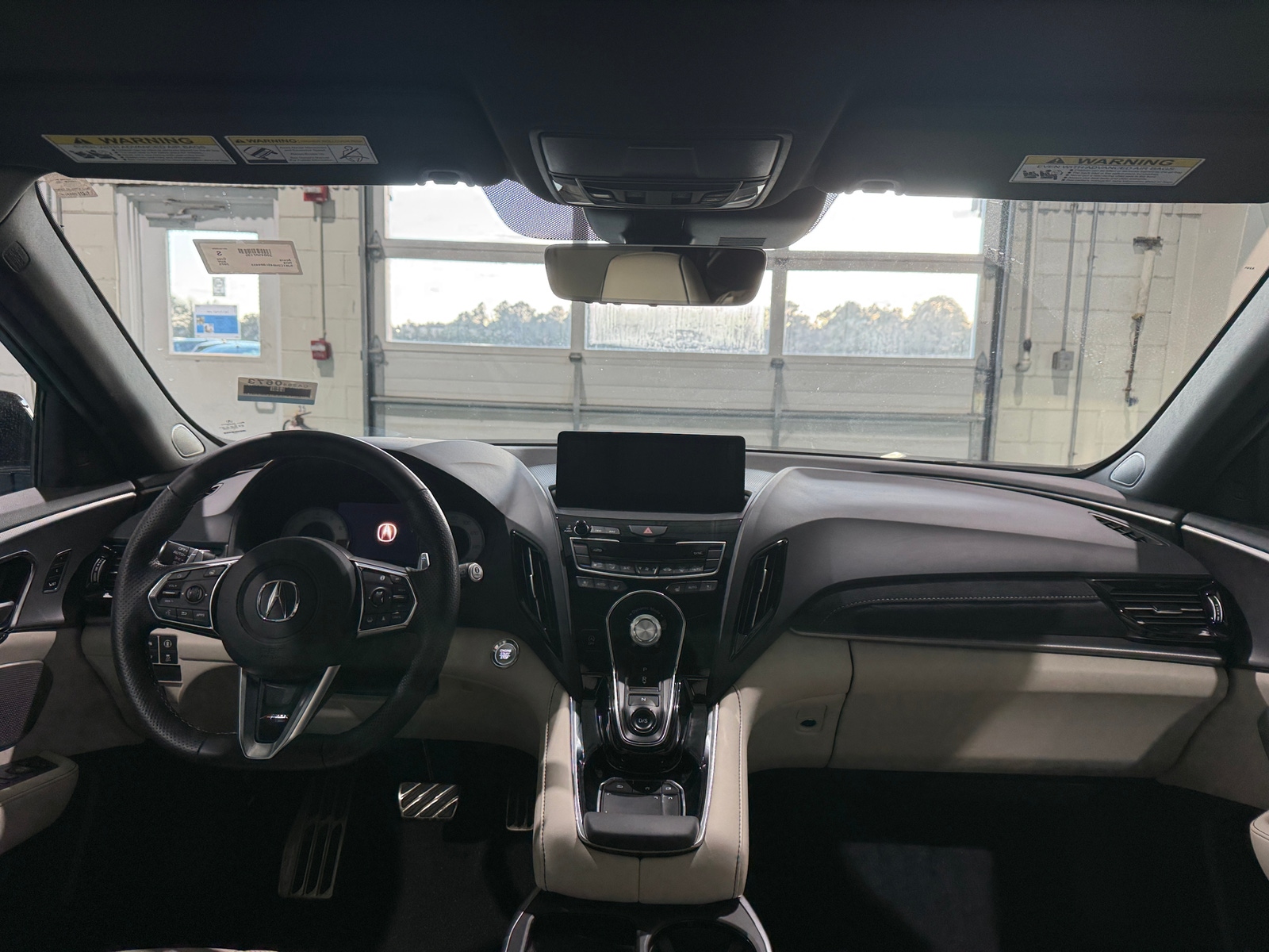 Thumbnail: 2025 Acura RDX - 2