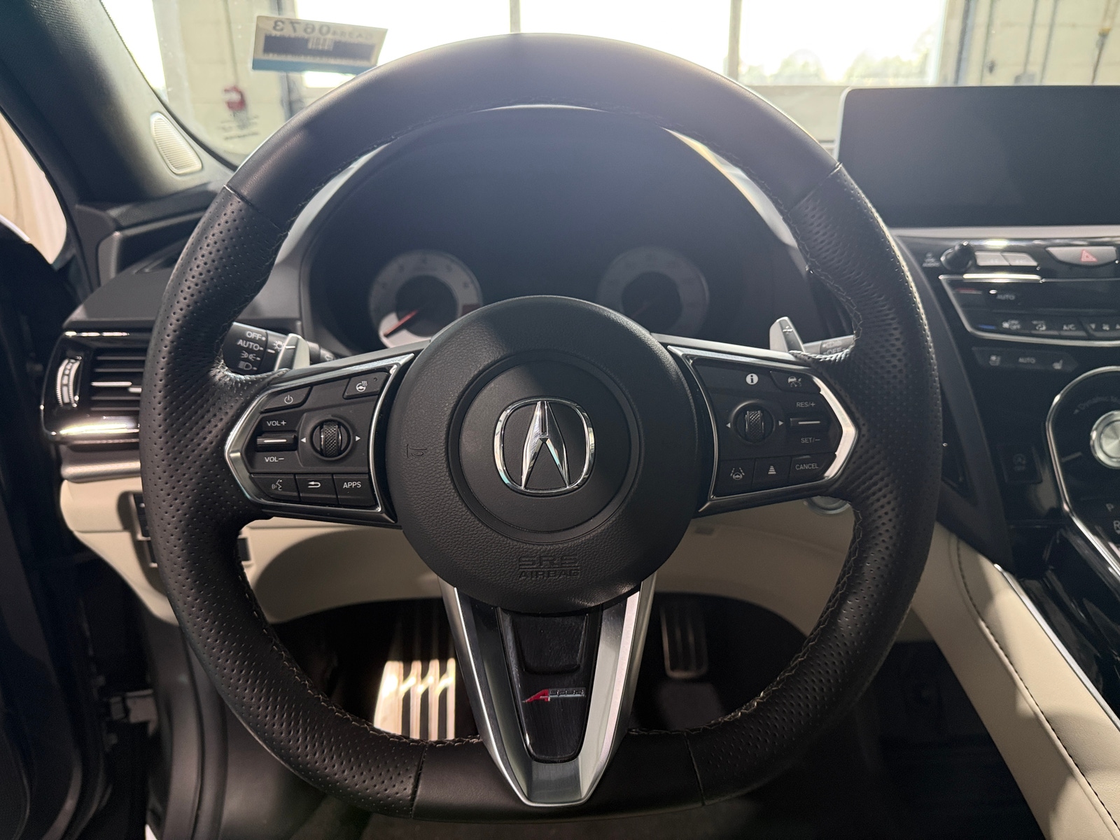 Thumbnail: 2025 Acura RDX - 4