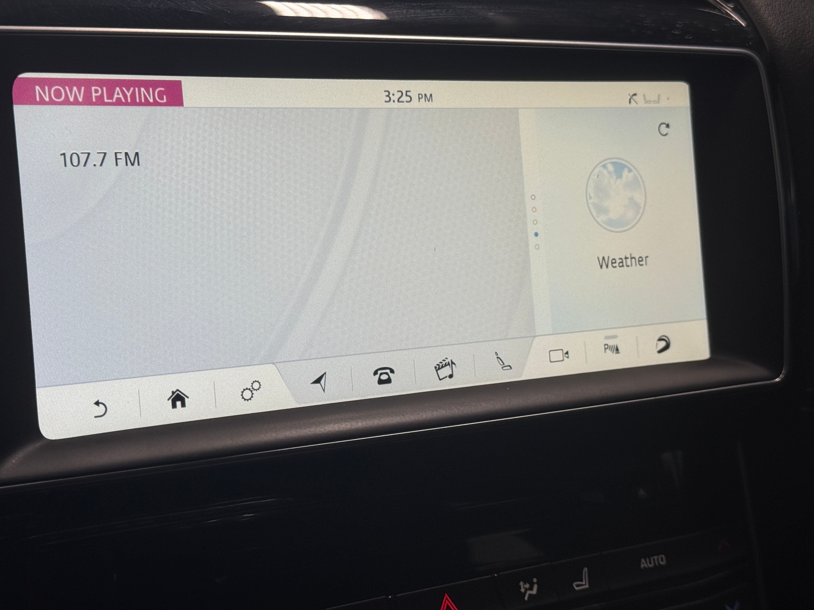 Thumbnail: 2018 Jaguar XE - 3