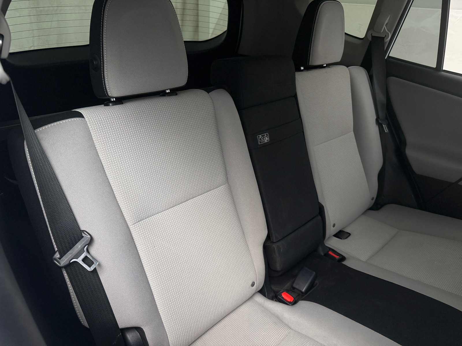 Thumbnail: 2016 Toyota RAV4 - 6