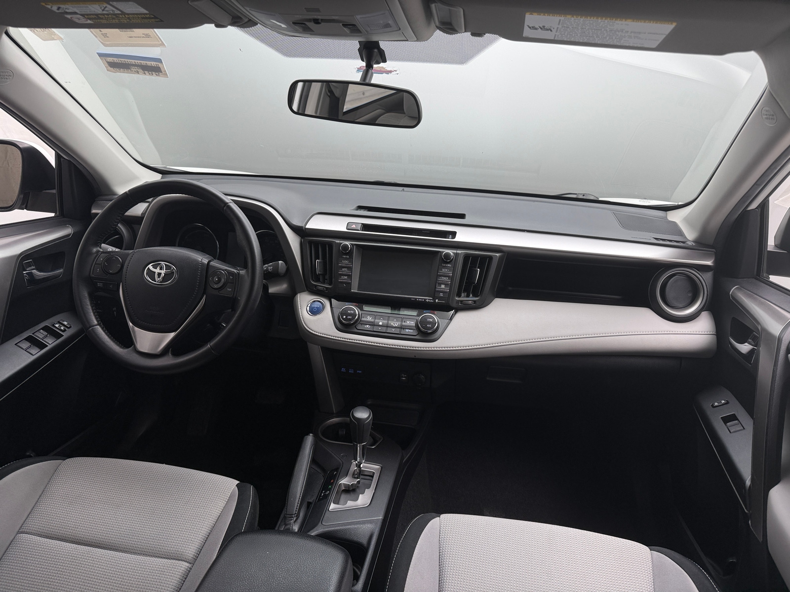 Thumbnail: 2016 Toyota RAV4 - 3