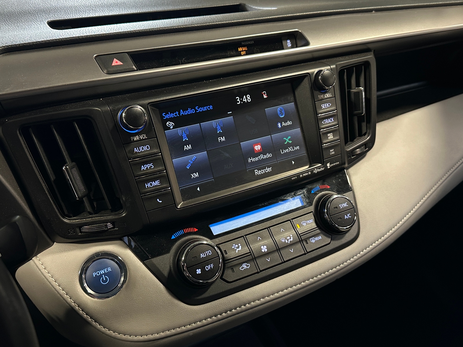 Thumbnail: 2016 Toyota RAV4 - 4