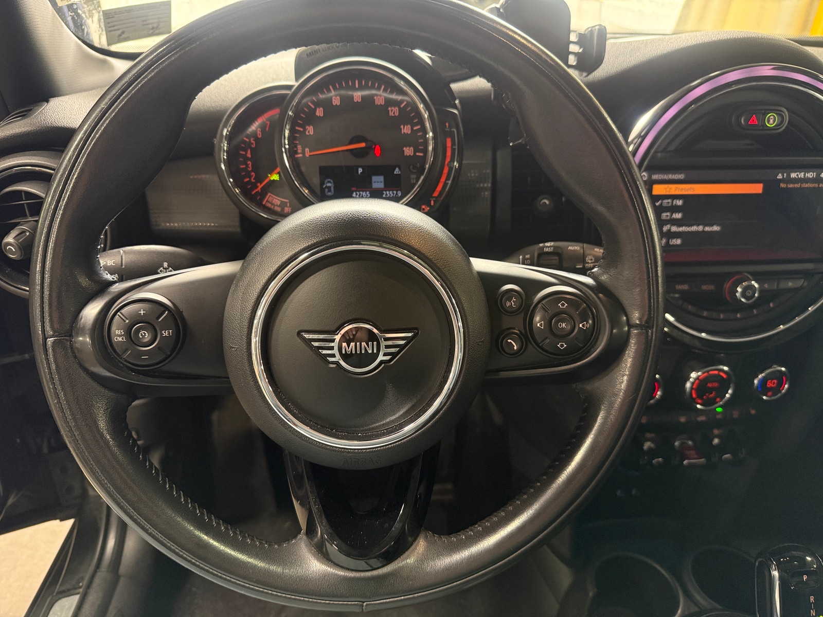 Thumbnail: 2020 MINI Cooper Hardtop - 4