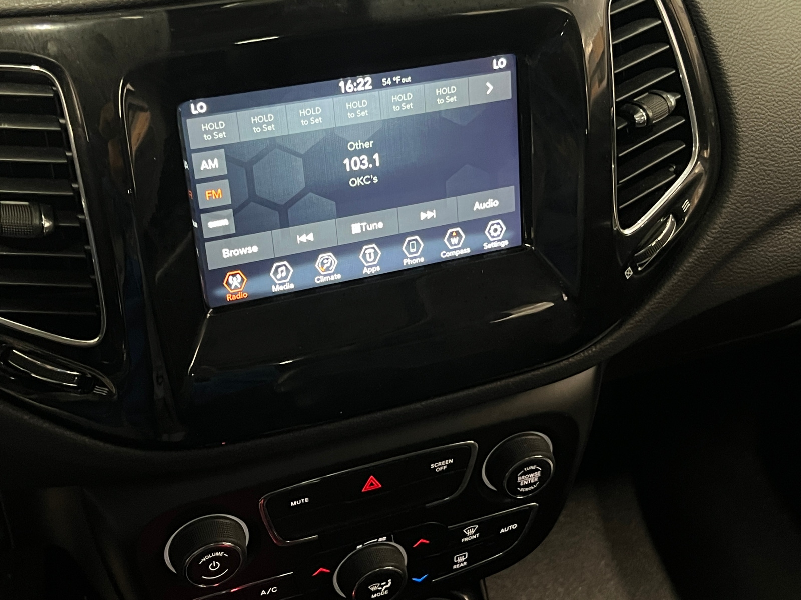 Thumbnail: 2021 Jeep Compass - 4