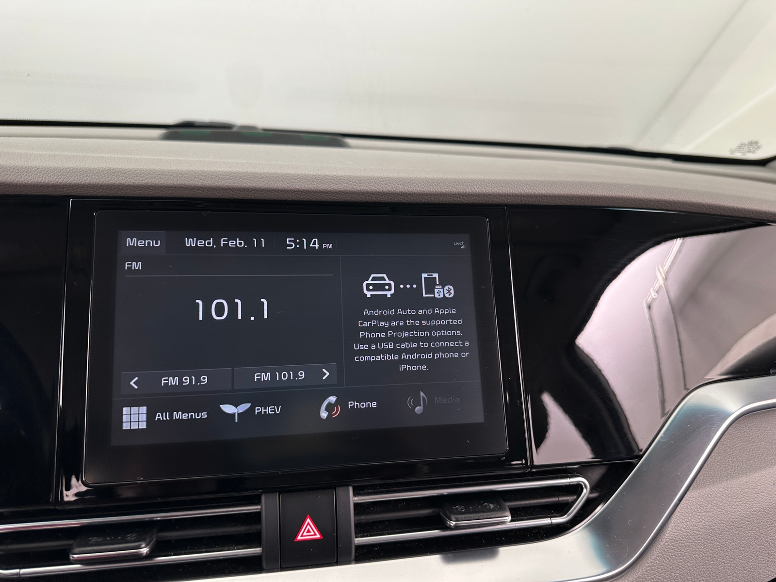 Thumbnail: 2020 Kia Niro - 3