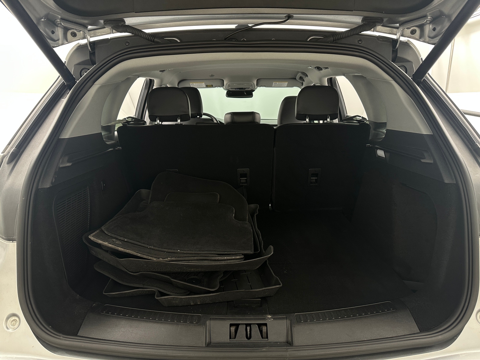 Thumbnail: 2022 Lincoln Corsair - 6