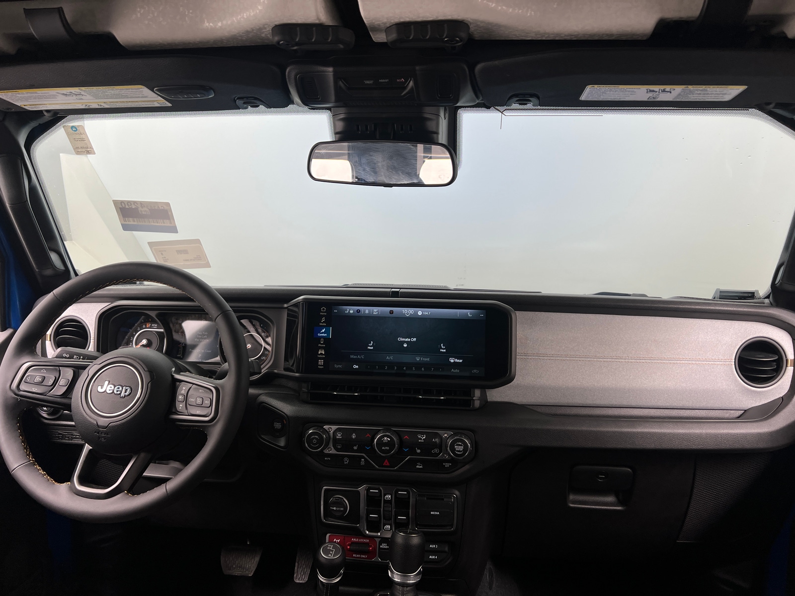 Thumbnail: 2024 Jeep Gladiator - 3