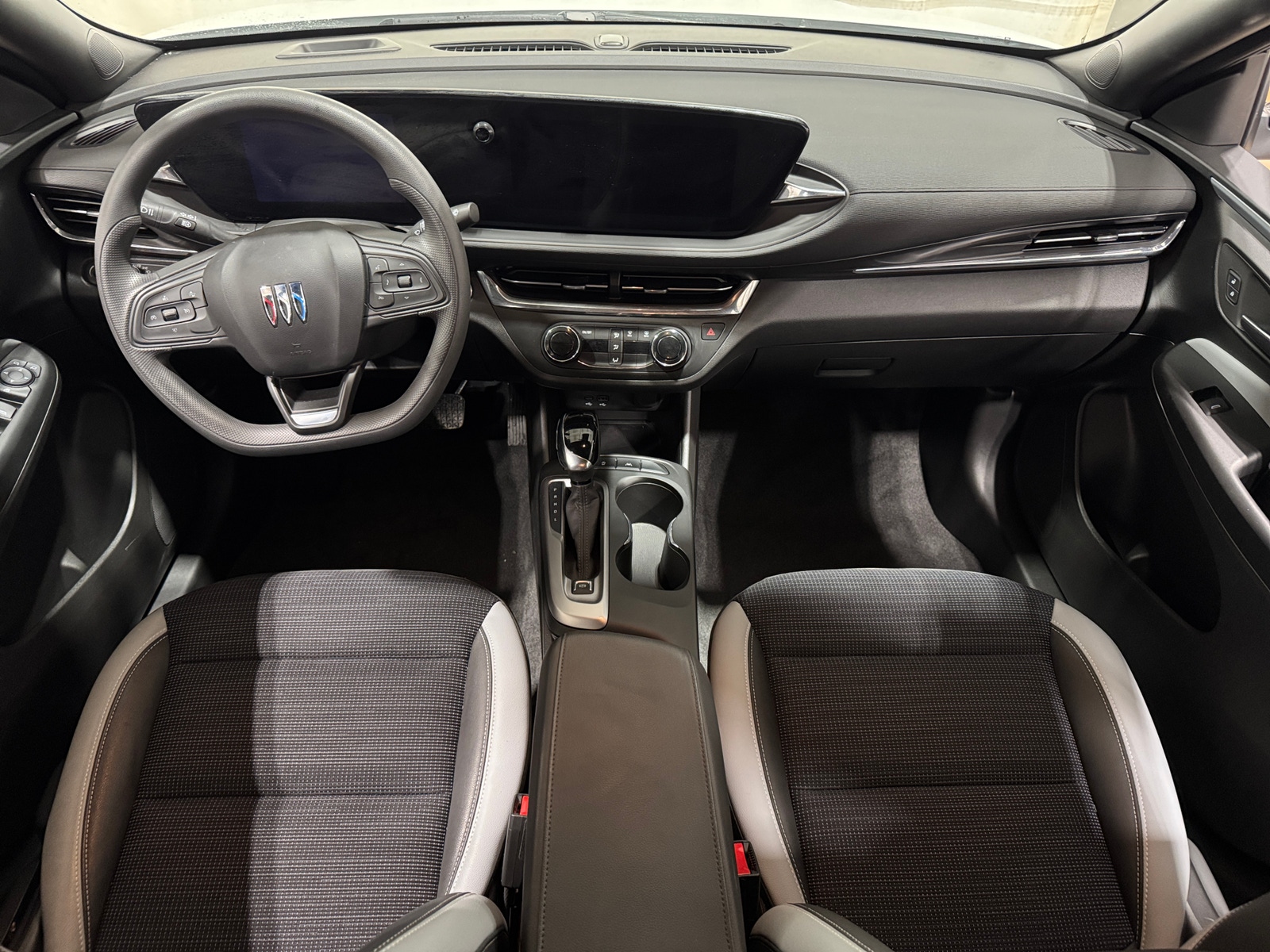 Thumbnail: 2025 Buick Envista - 3