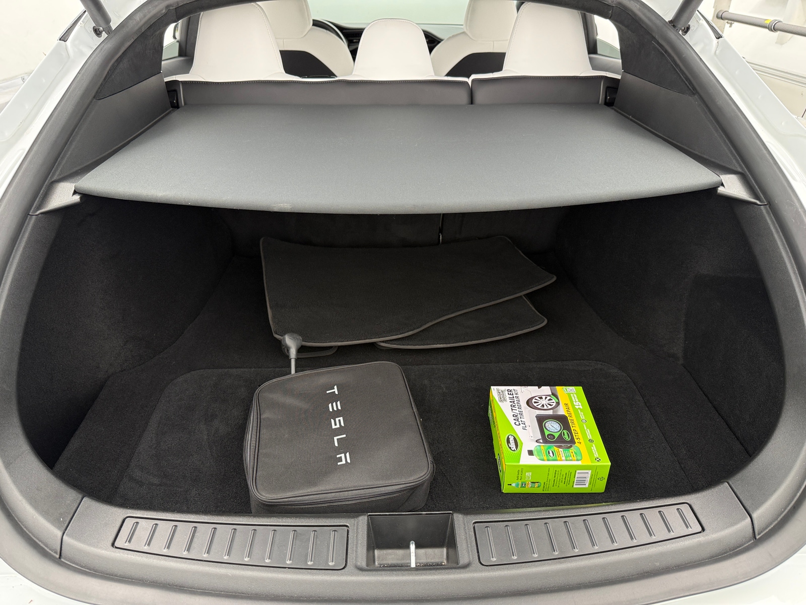 Thumbnail: 2020 Tesla Model S - 6