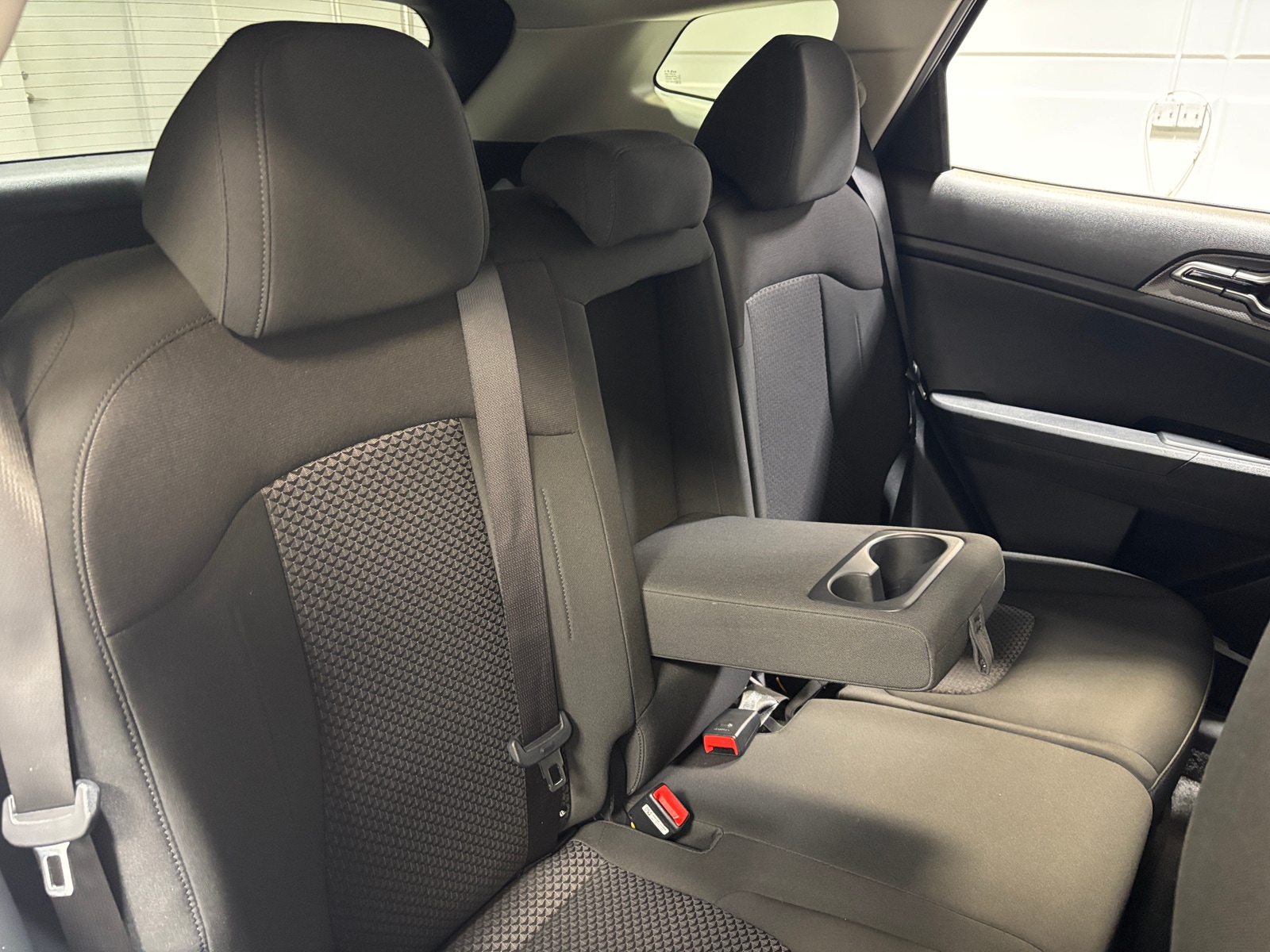 Thumbnail: 2025 Kia Sportage - 6