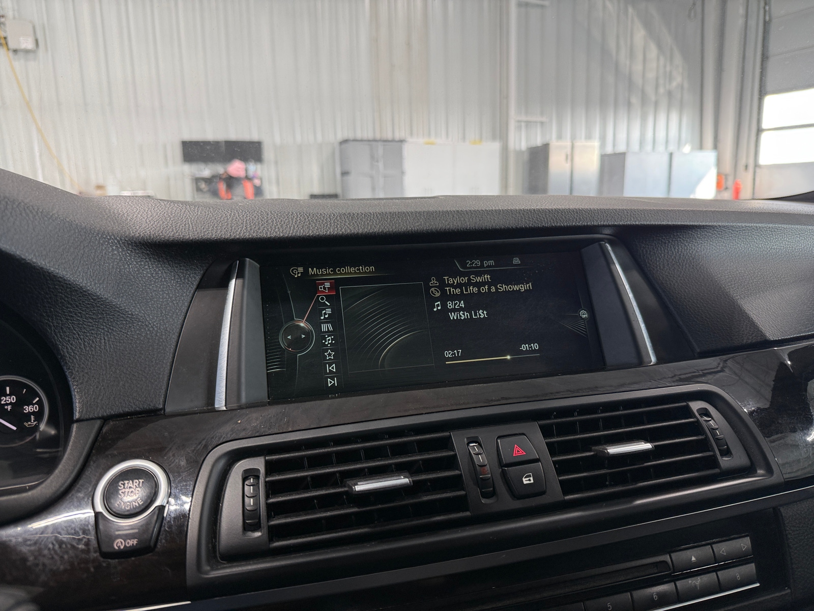 Thumbnail: 2014 BMW 5 Series - 3