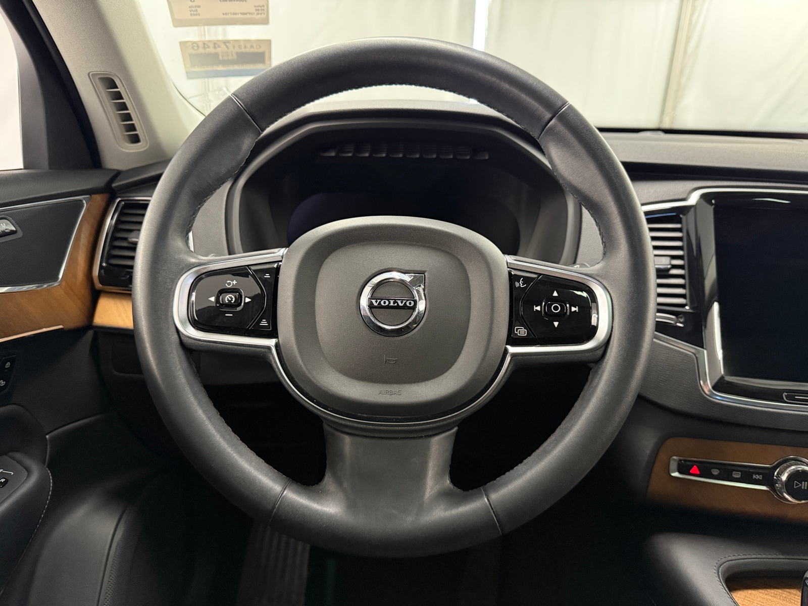 Thumbnail: 2023 Volvo XC90 - 4