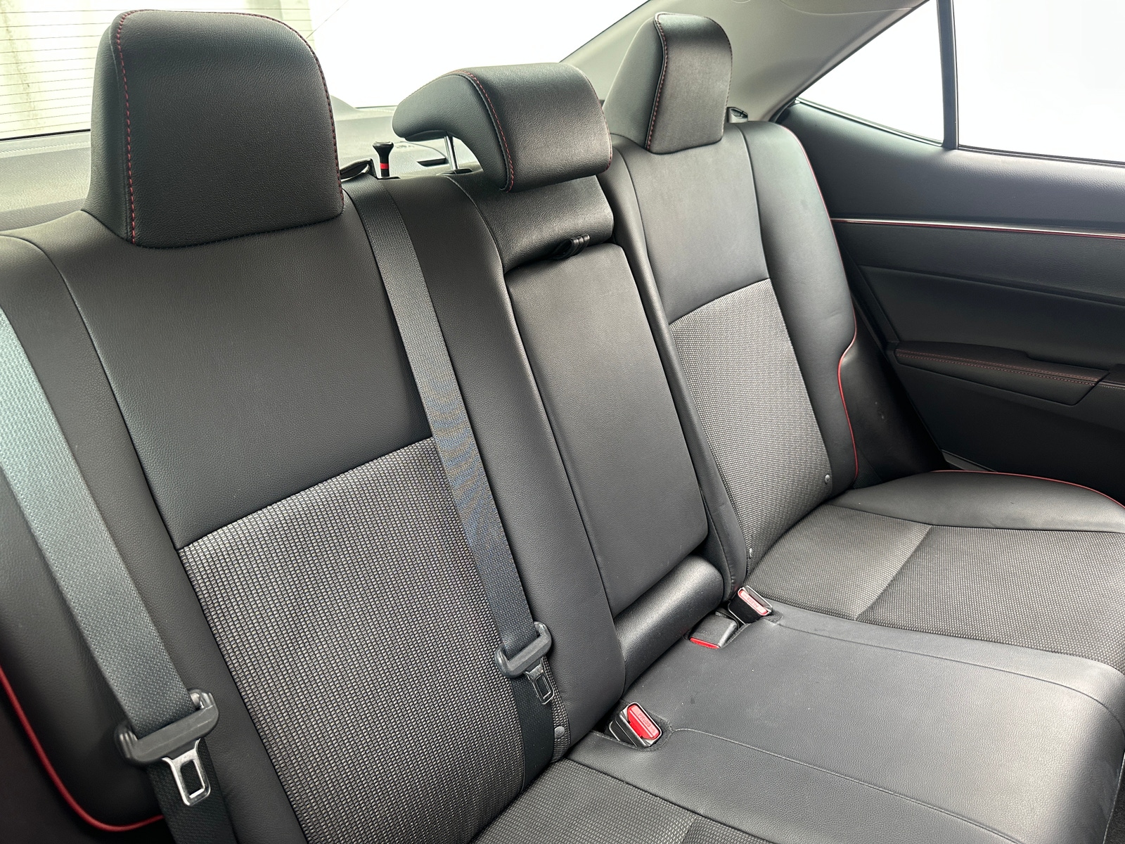 Thumbnail: 2016 Toyota Corolla - 6