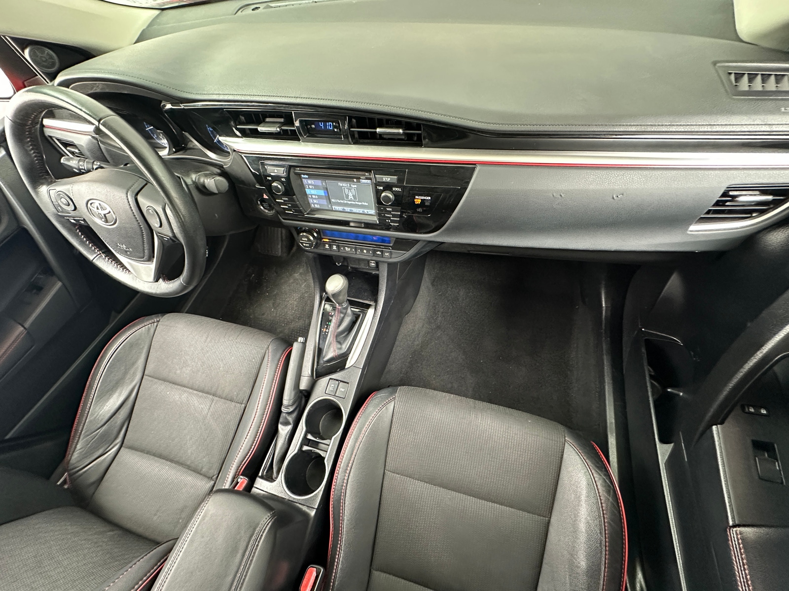 Thumbnail: 2016 Toyota Corolla - 3