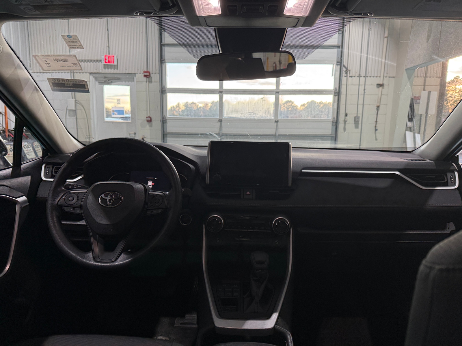 Thumbnail: 2025 Toyota RAV4 - 3