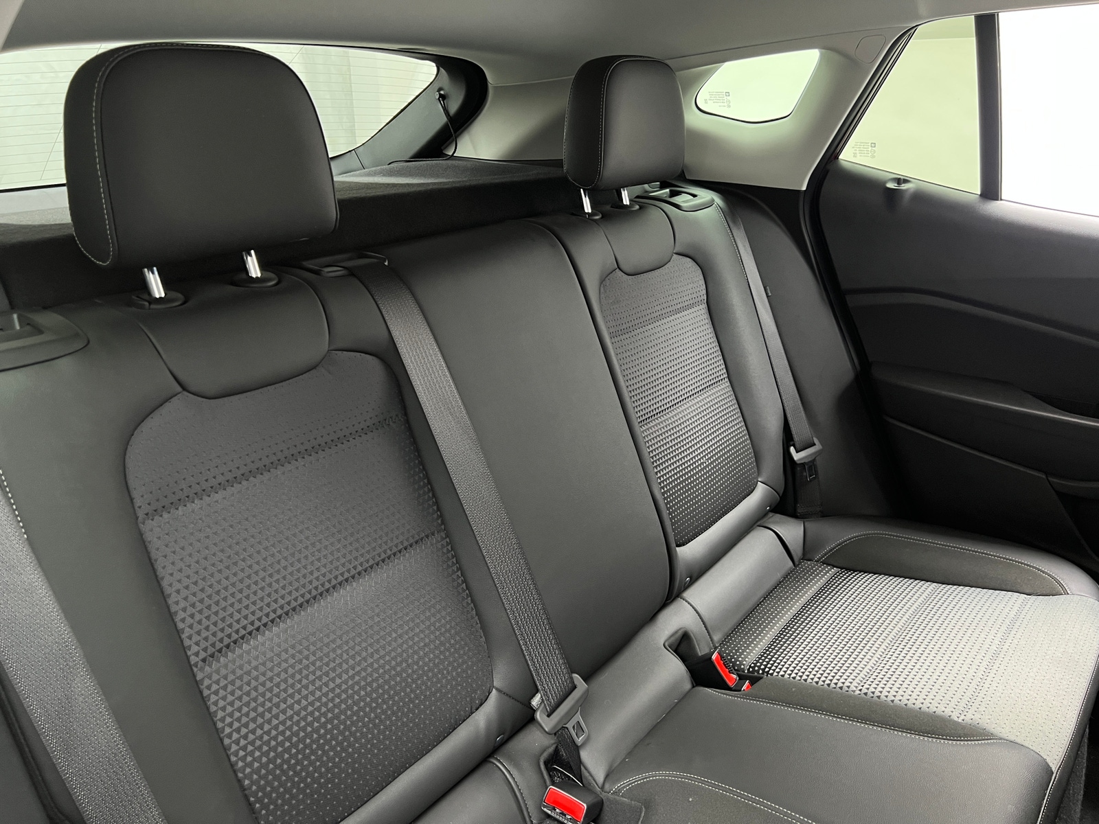 Thumbnail: 2025 Chevrolet Trax - 6