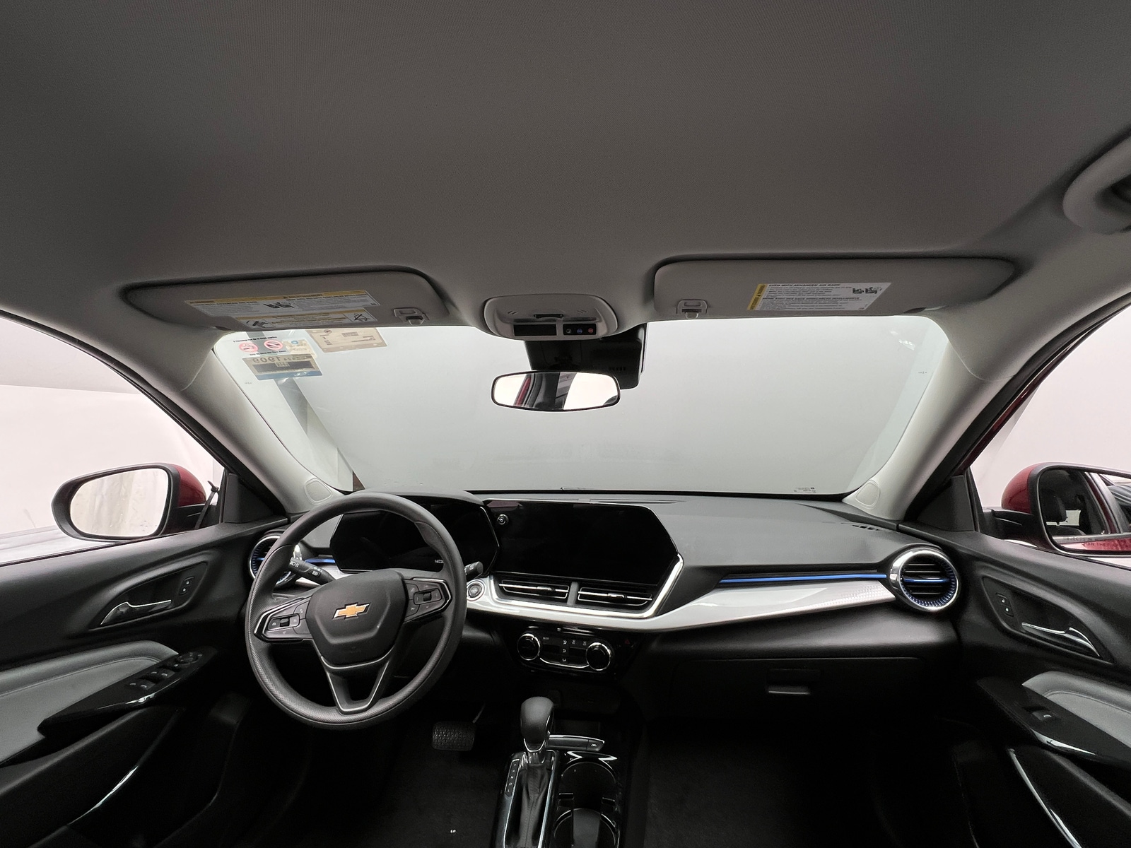 Thumbnail: 2025 Chevrolet Trax - 3