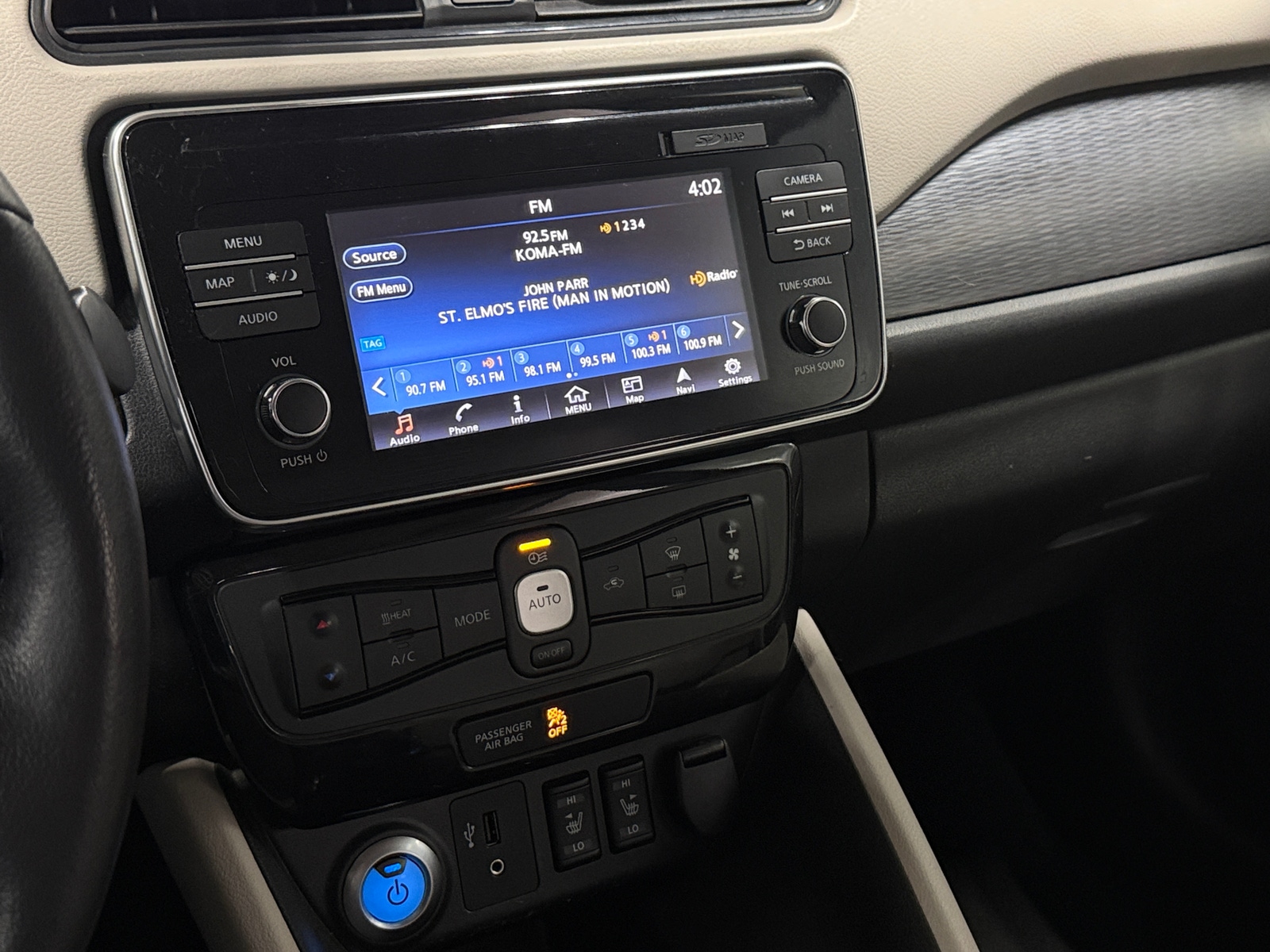 Thumbnail: 2019 Nissan Leaf - 3