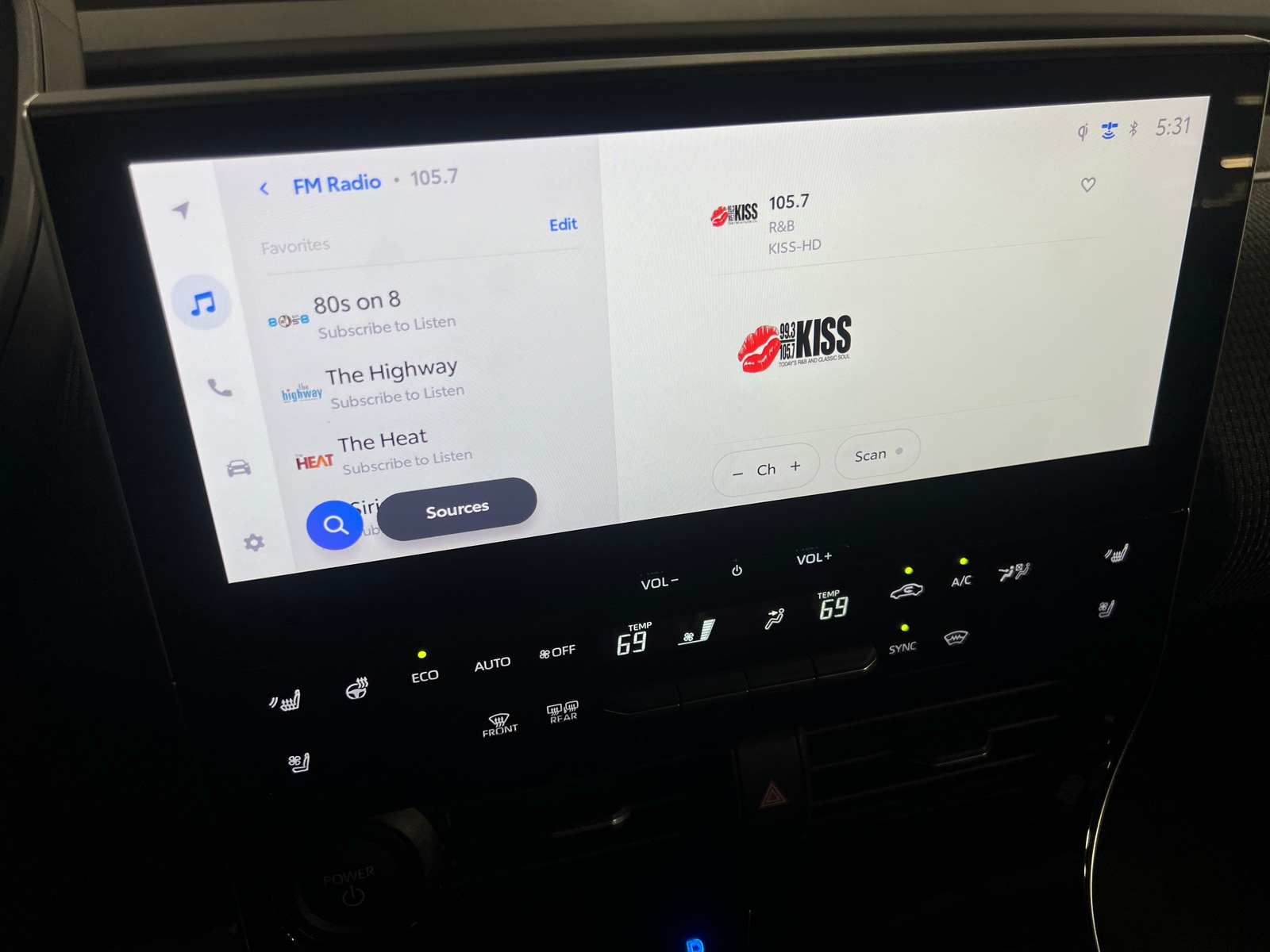 Thumbnail: 2024 Toyota bZ4X - 3