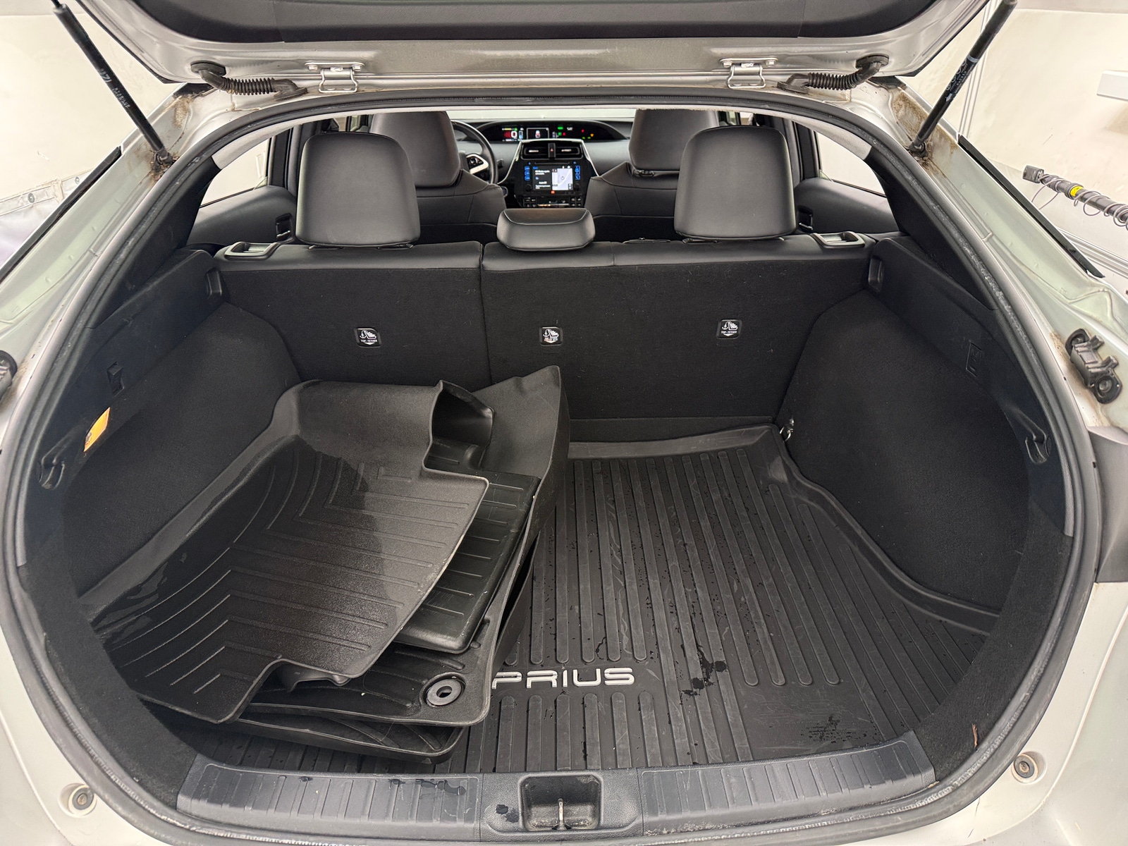 Thumbnail: 2017 Toyota Prius - 6