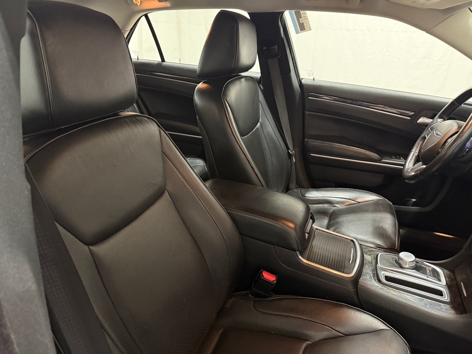 Thumbnail: 2019 Chrysler 300 - 2