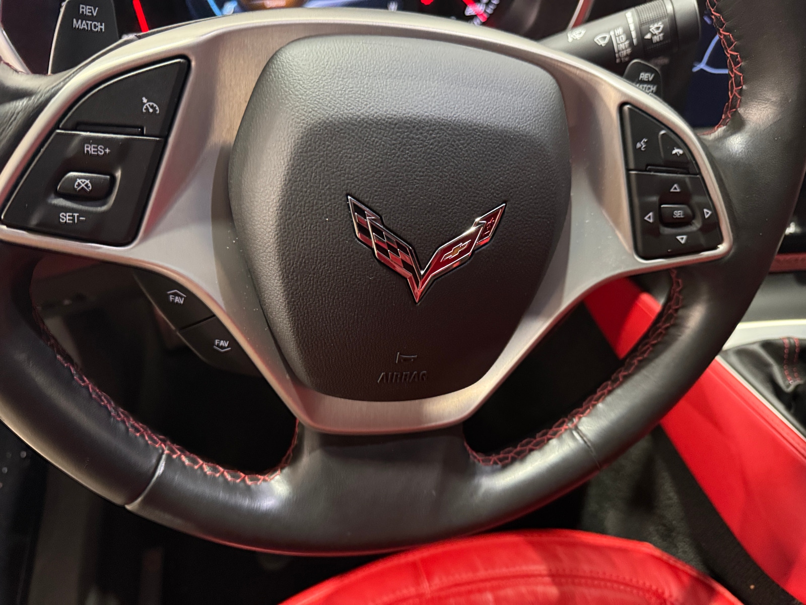 Thumbnail: 2014 Chevrolet Corvette - 3