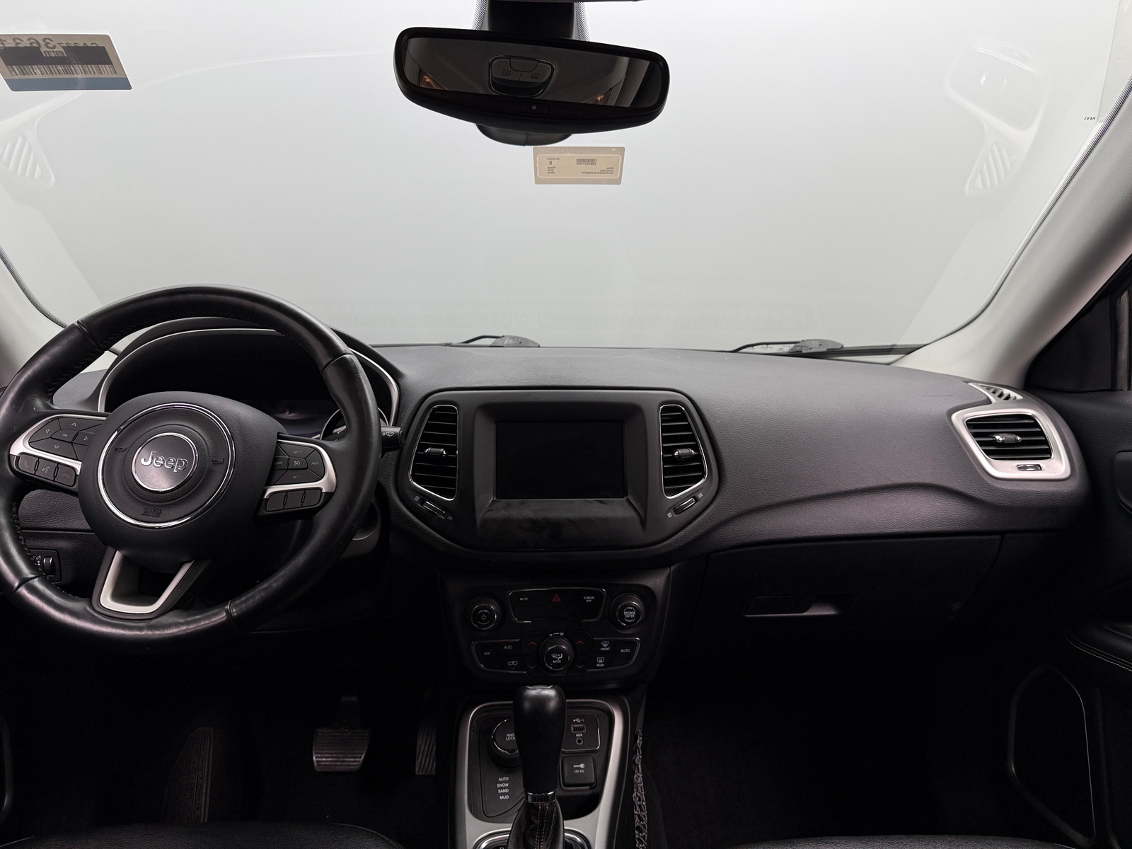 Thumbnail: 2019 Jeep Compass - 3