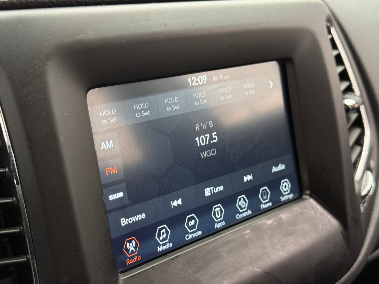 Thumbnail: 2019 Jeep Compass - 4