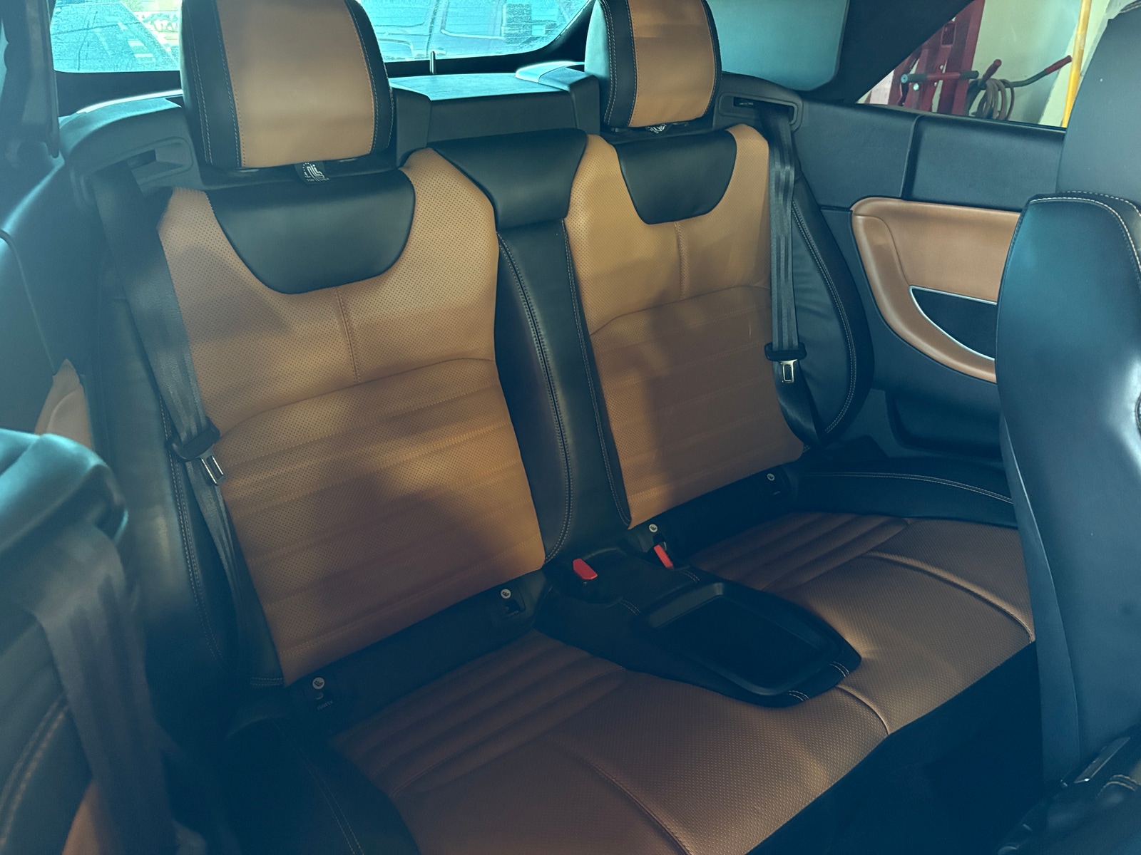 Thumbnail: 2017 Land Rover Range Rover Evoque - 5