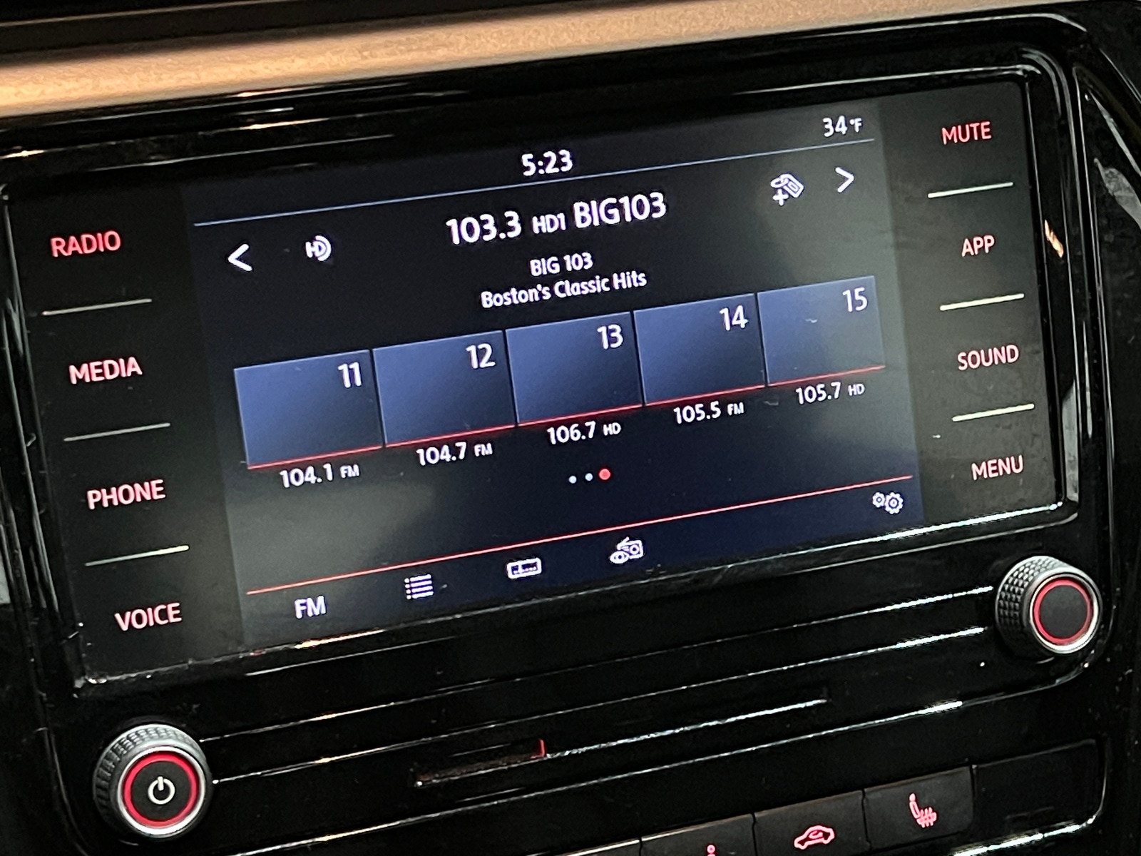 Thumbnail: 2022 Volkswagen Passat - 3