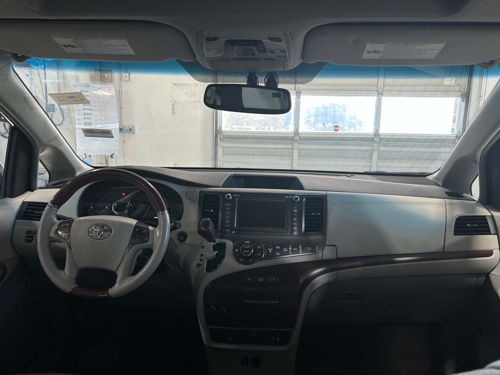 Thumbnail: 2014 Toyota Sienna - 2