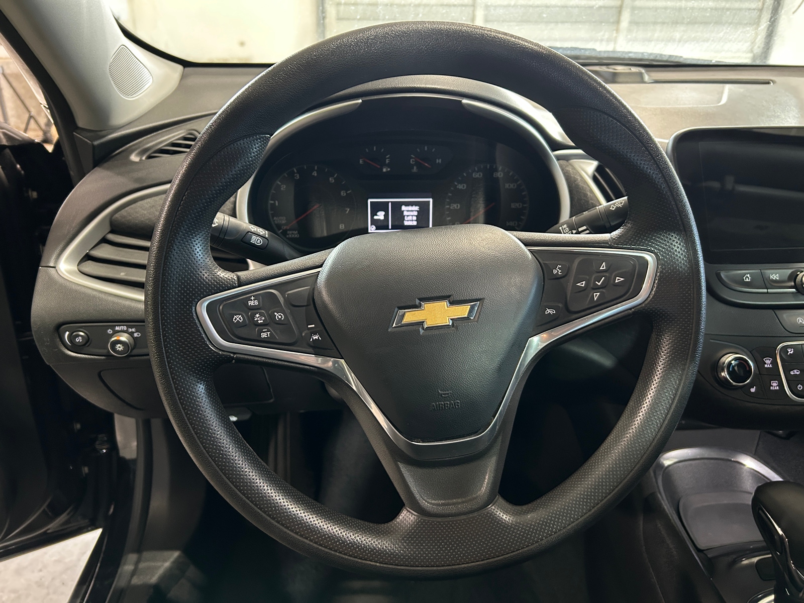 Thumbnail: 2023 Chevrolet Malibu - 5