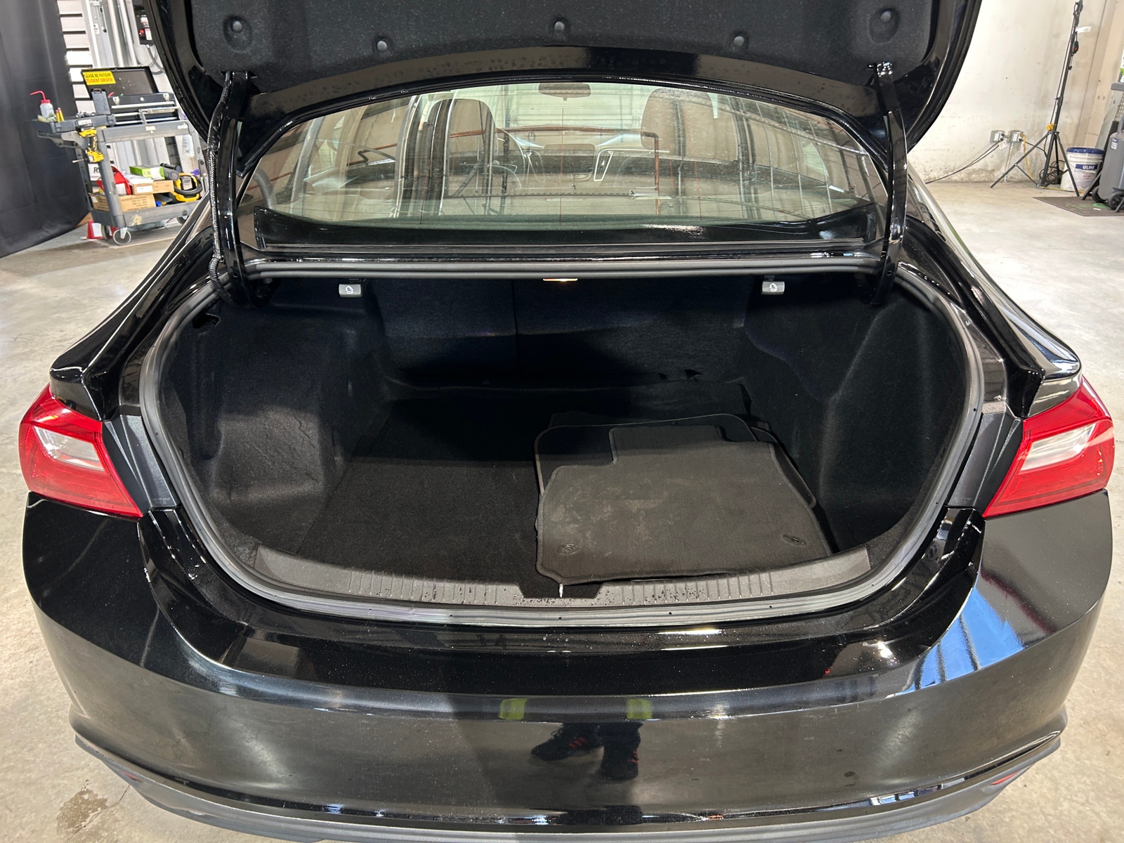 Thumbnail: 2023 Chevrolet Malibu - 7