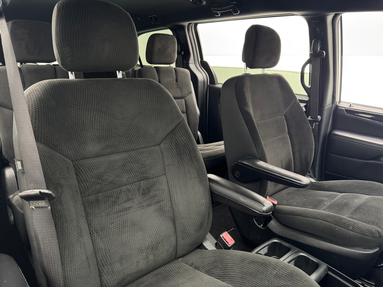 Thumbnail: 2019 Dodge Grand Caravan - 2