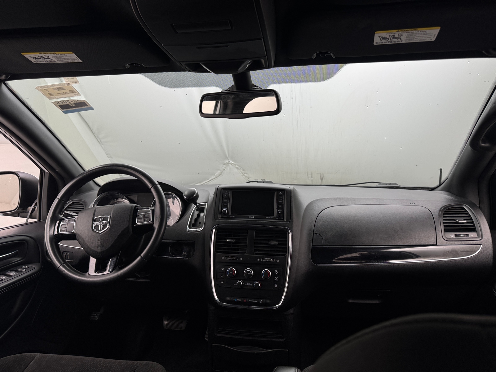 Thumbnail: 2019 Dodge Grand Caravan - 3