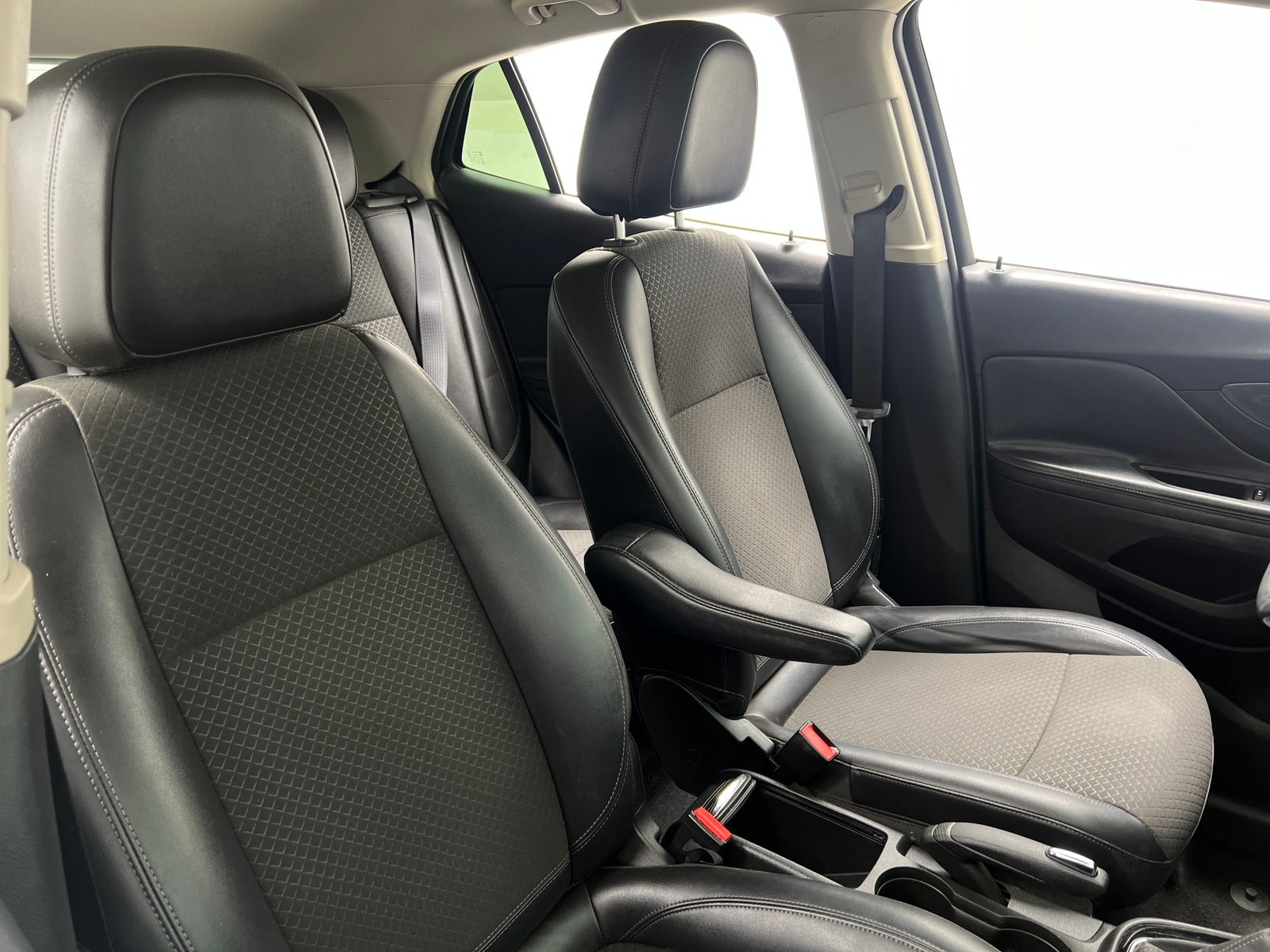 Thumbnail: 2018 Buick Encore - 2