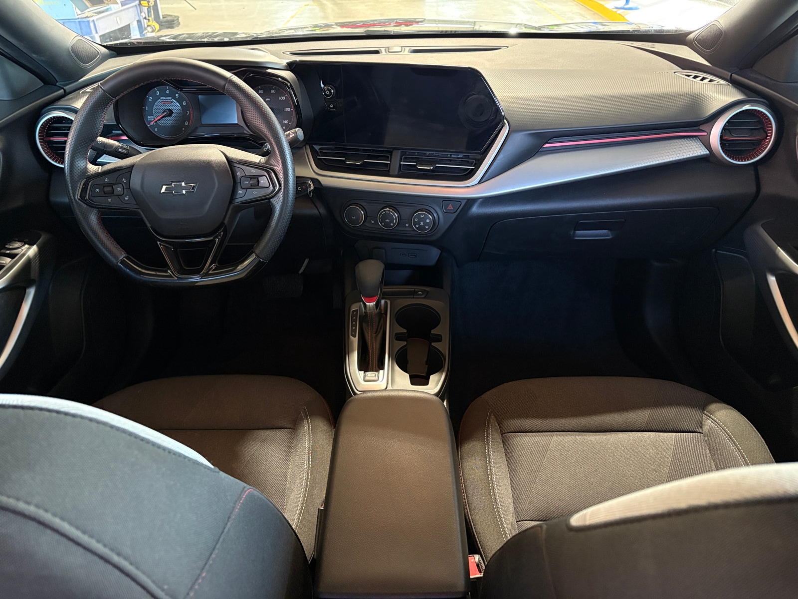 Thumbnail: 2024 Chevrolet Trax - 3