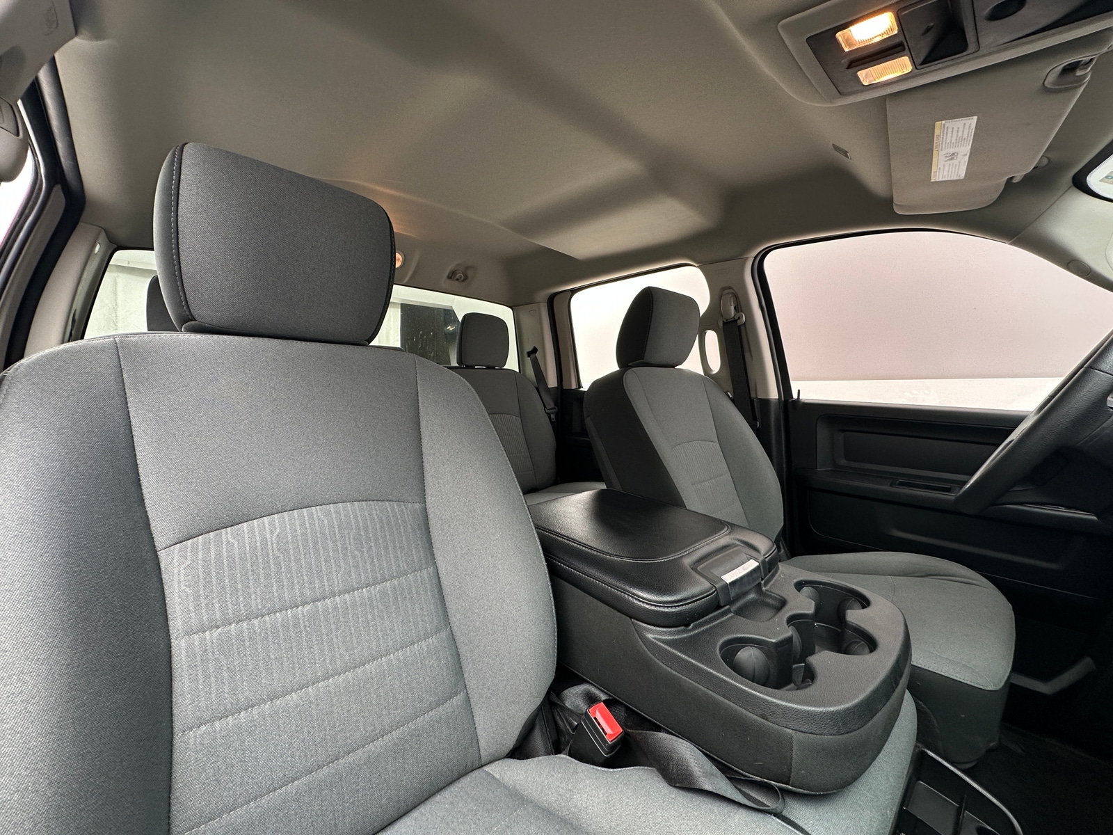 Thumbnail: 2022 RAM 1500 Classic - 2