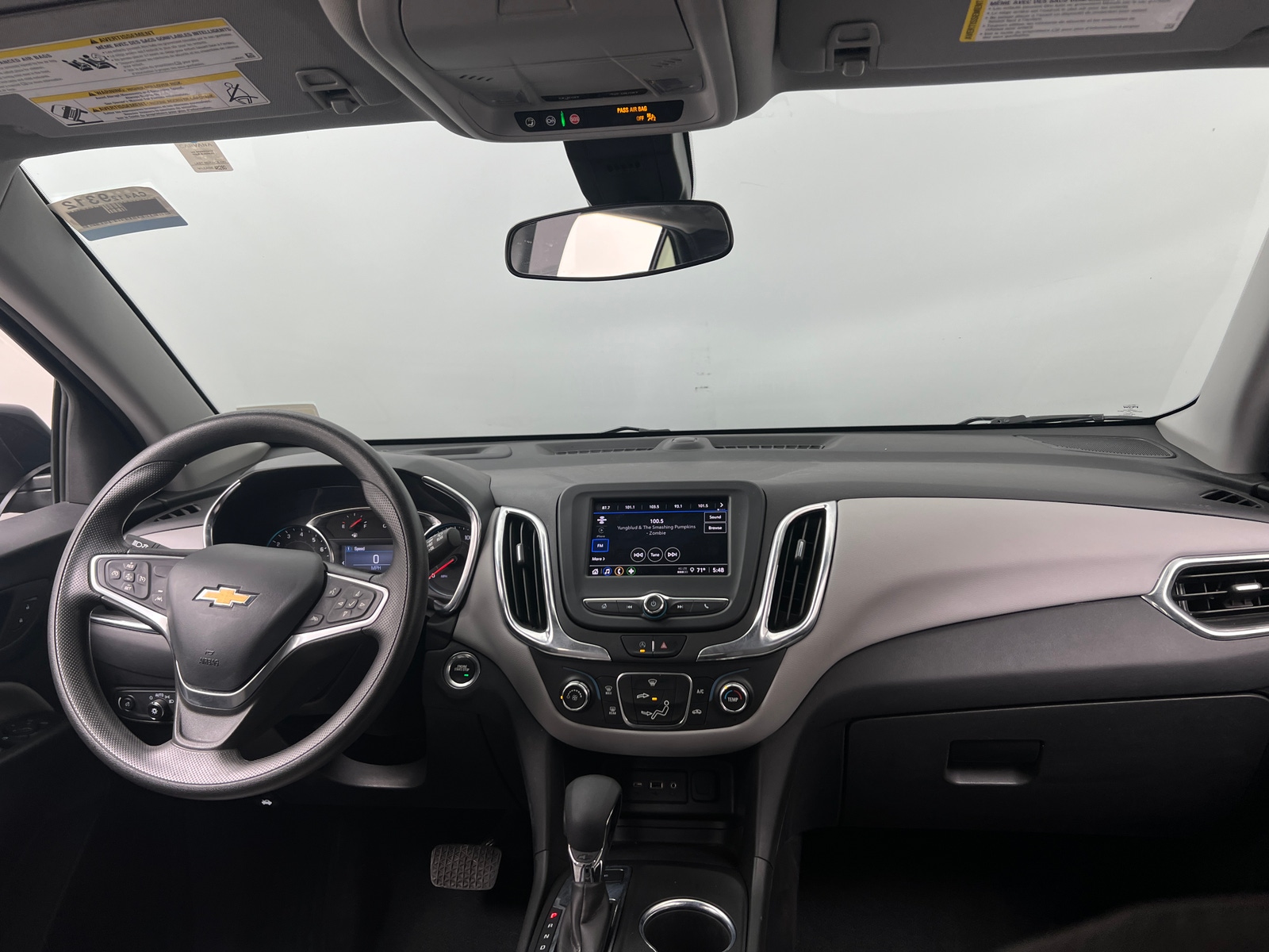 Thumbnail: 2023 Chevrolet Equinox - 3